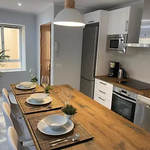 https://cartujano-city-center-apartment.es-andalucia.com
