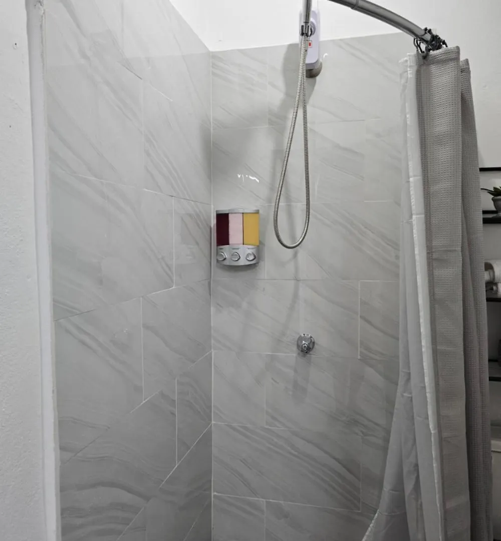 Διαμέρισμα Salmos 23 Acogedor Apartamento Estudio Ceiba